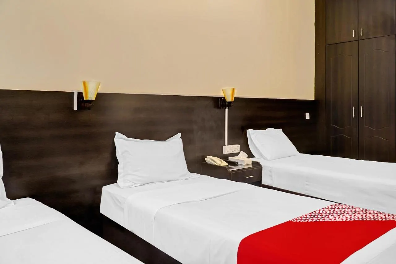 Oyo 800 Moon Creek Hotel Dubai 2*,  United Arab Emirates